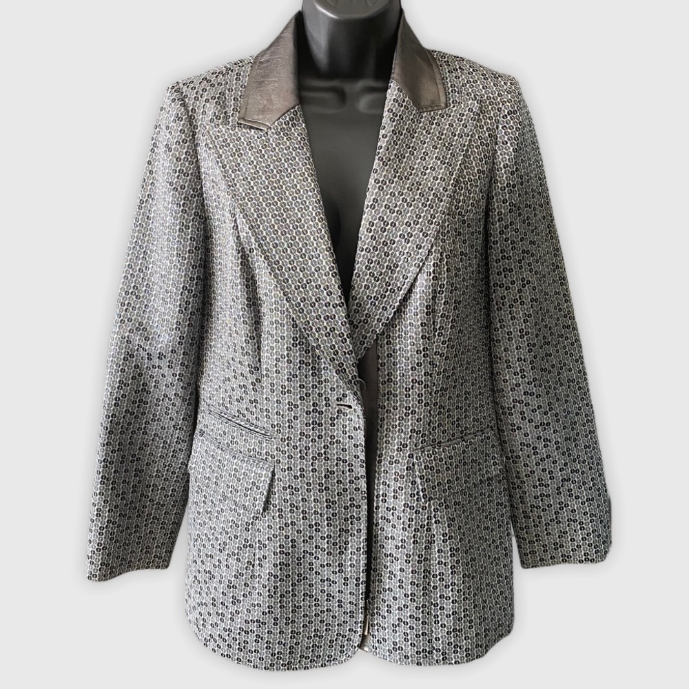 🤍3/$30 Simon Chang Silver Blazer Faux Leather 10